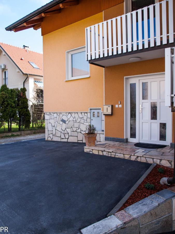 Apartment Activity Radomlje Luaran gambar